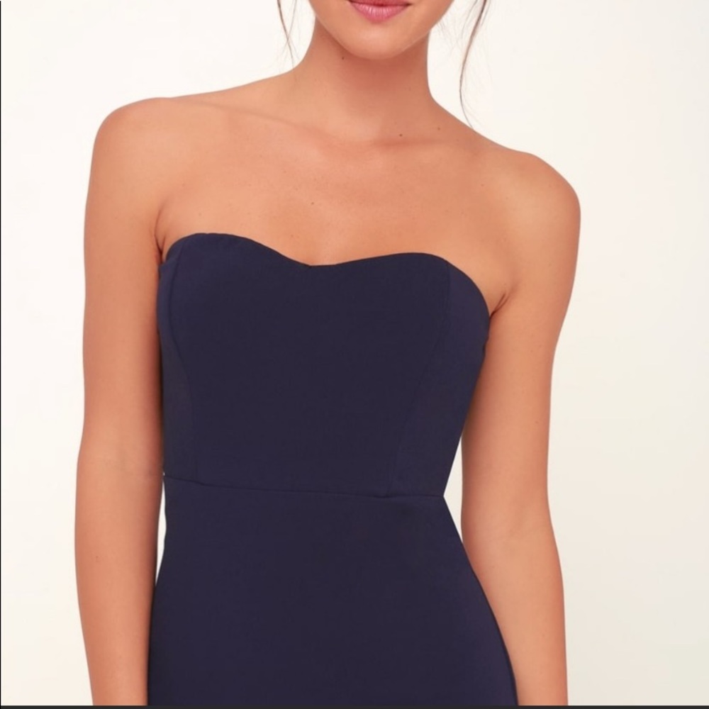 Navy strapless formal dress
